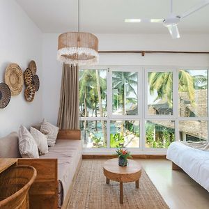 Double or Twin Room Sea View